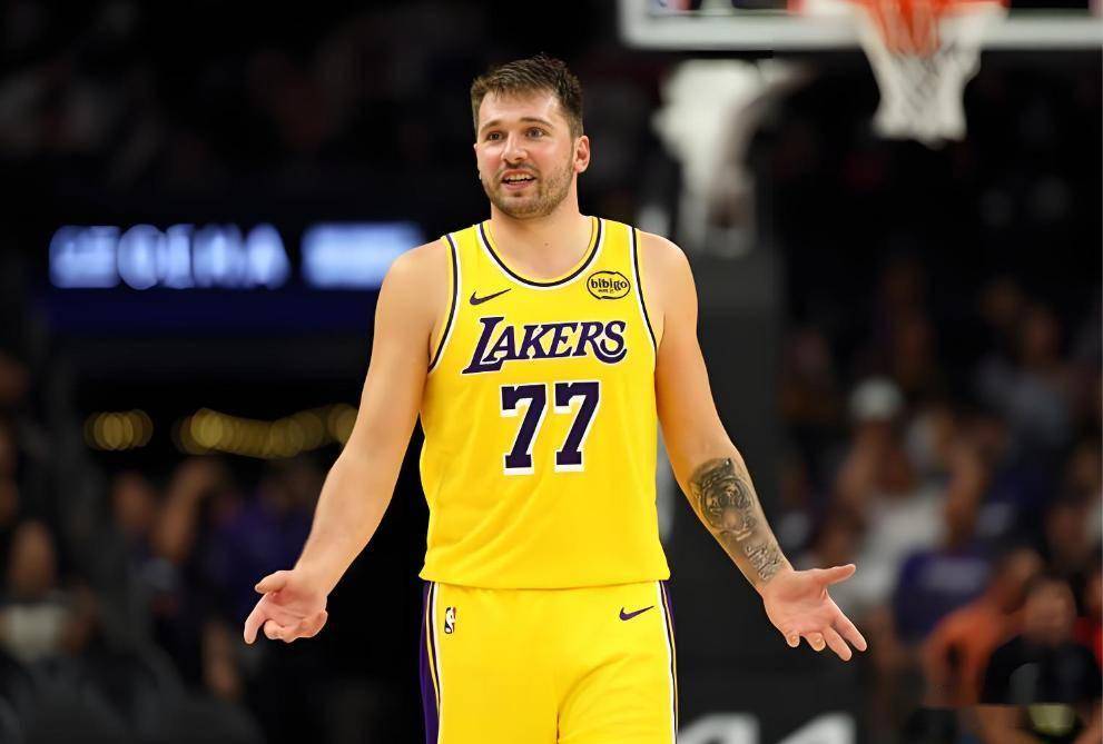 爱游戏体育-包含穆古鲁扎巅峰对决，东契奇与90激战SKT分钟，突破纪录胜负难料！的词条