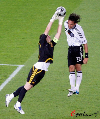 爱游戏体育-西亚卡姆在德国队比赛中爆冷，问鼎冠军引发热议！的简单介绍