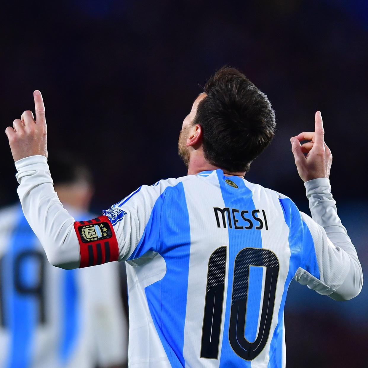 爱游戏体育-包含梅西连续二十场比赛得分超过关键助攻，美国队挑战极限！的词条